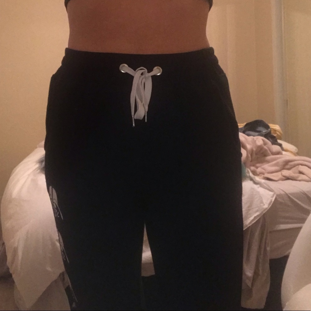 FOREVER 21 SWEATS